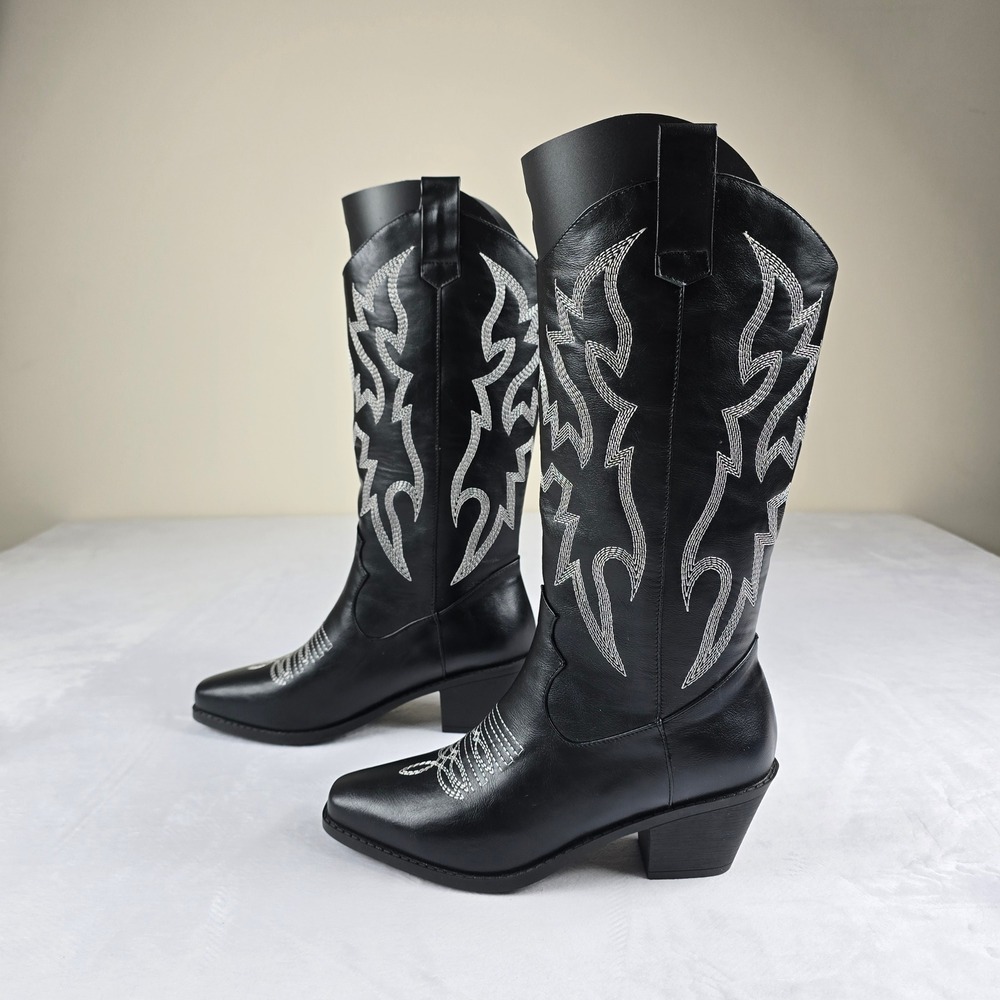 NWOT Womens Black Faux Leather Cowboy Boots Size 6‎